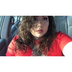 Meet your Posher, Amber